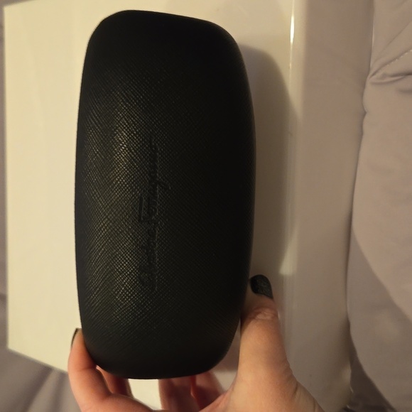 Ferragamo Oversized Gray Gradient Sunglasses brand new in box - Picture 11 of 15